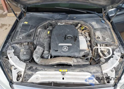 2016 Mercedes-Benz C 300 из США, поврежденный, VIN 55SWF4JB3GU165101